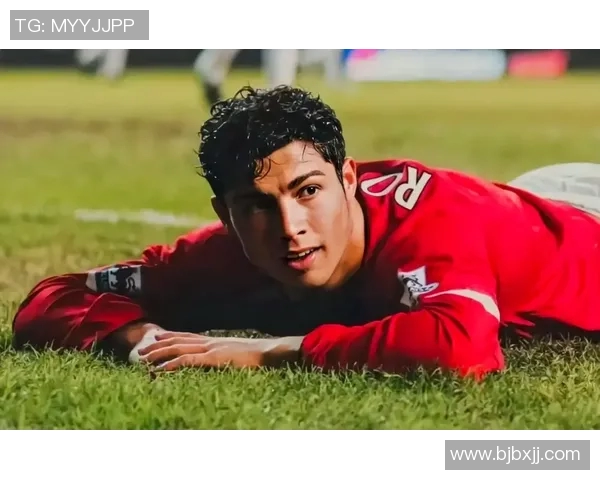 足球传奇壁画背景墙展示小罗风采让激情永恒绽放