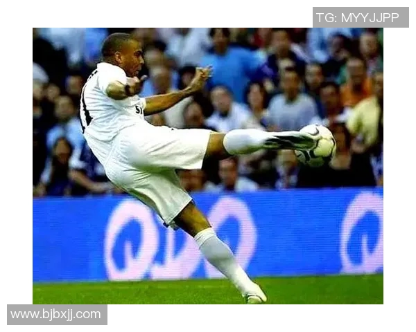 足坛巨星正面对抗巅峰对决激情碰撞引爆无限想象力